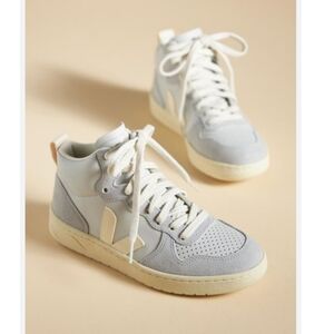 Veja V-15 Sneakers Size 9